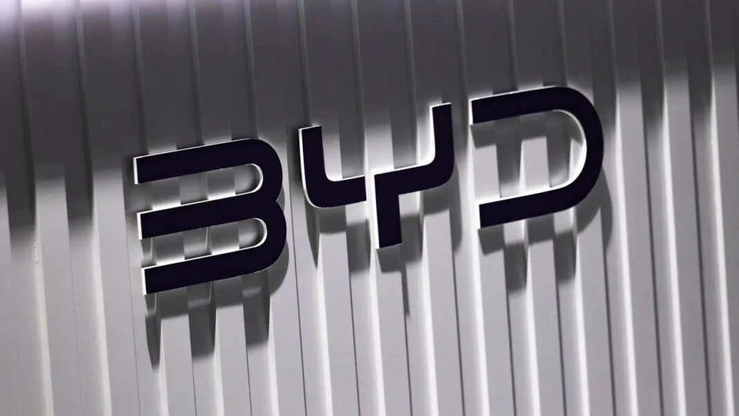 Premye machin BYD Formula Leopard 5 ki te pwodwi an mas soti ofisyèlman sou l...
