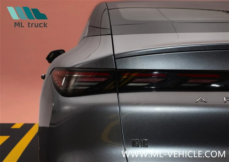 2024 Arcfox Alpha S5 EV Sedan