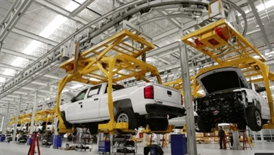 General Motors' Fort Wayne Pickup Truck Factory Pou Sispann Pwodiksyon Pou Re...