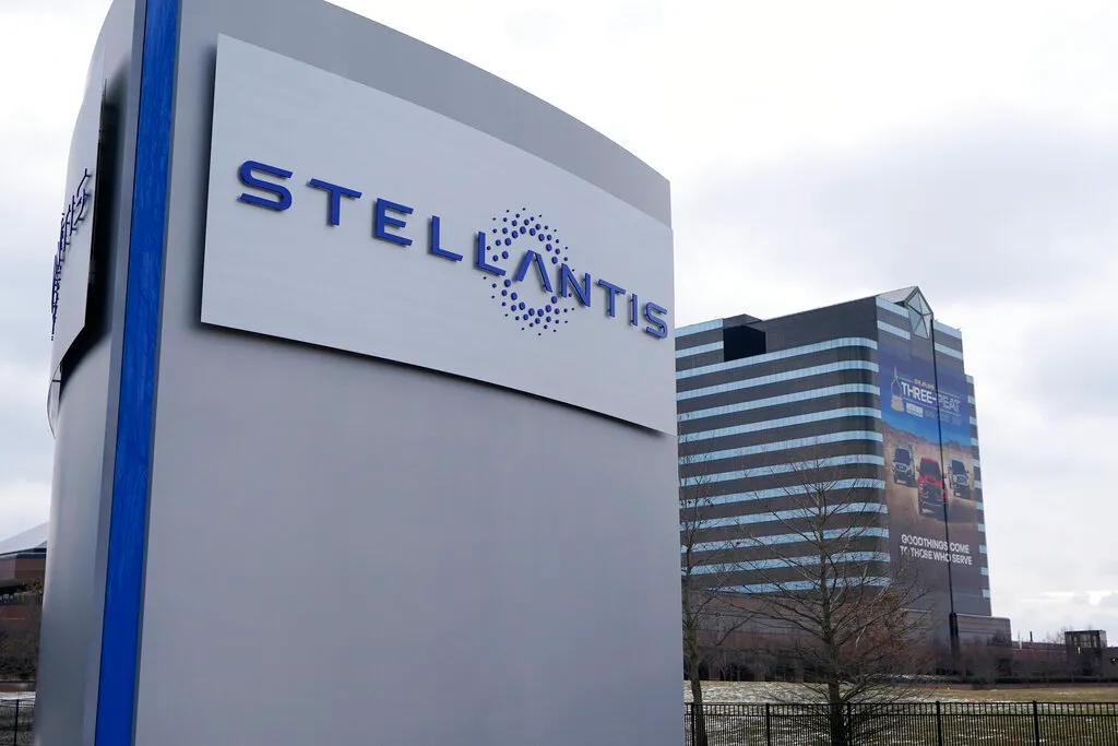 Stellantis diminye pèspektiv finansye pou 2024