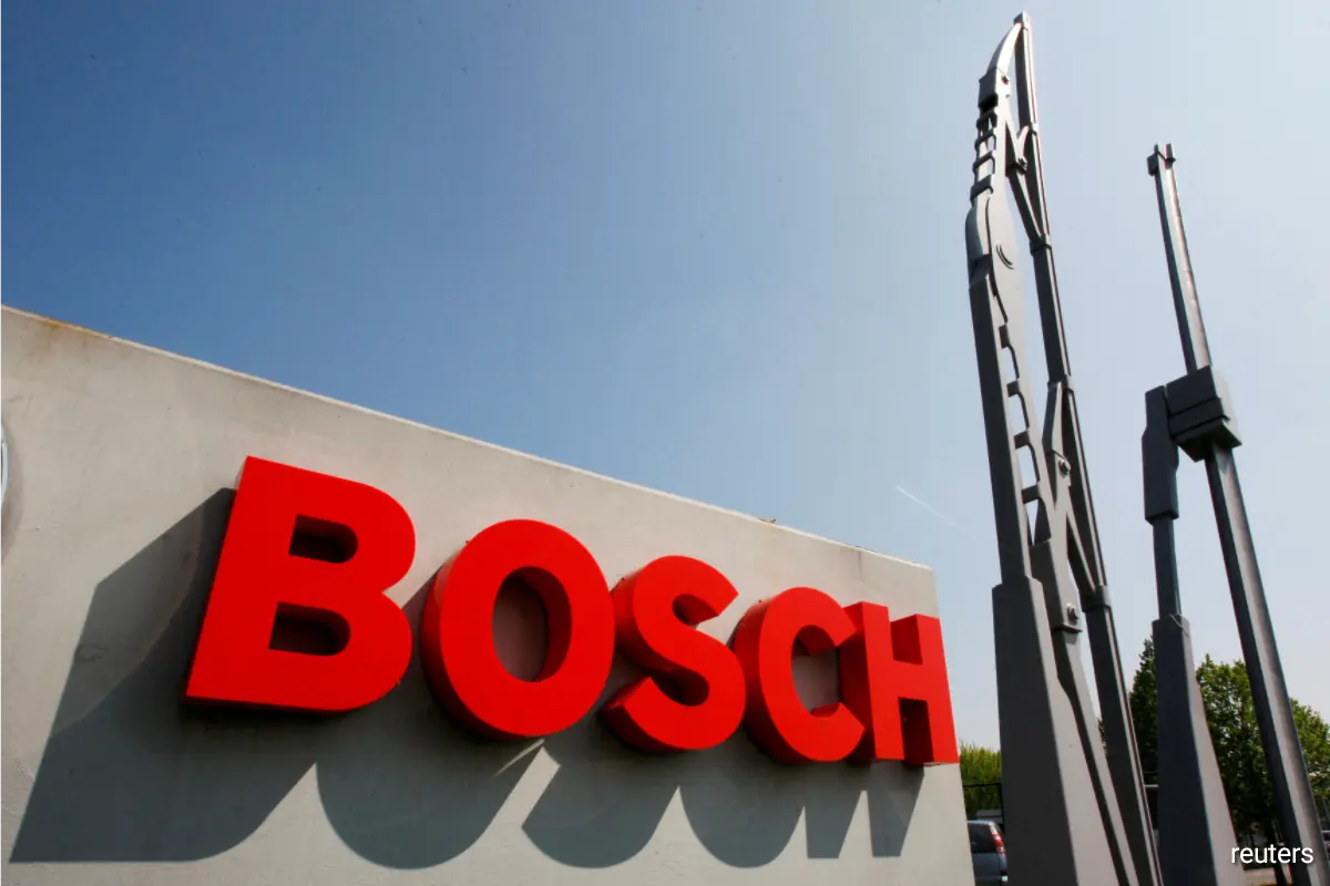 Bosch diminye Orè Travay ak Salè nan Almay
